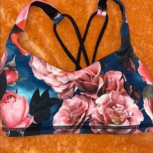 Lululemon sports bra